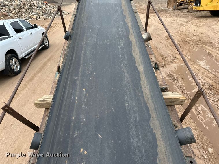 image for item DO3214 2000 Powerscreen Commander 510 screening plant