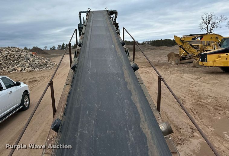 image for item DO3214 2000 Powerscreen Commander 510 screening plant