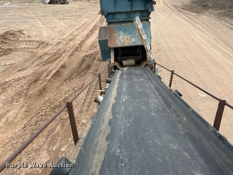 image for item DO3214 2000 Powerscreen Commander 510 screening plant