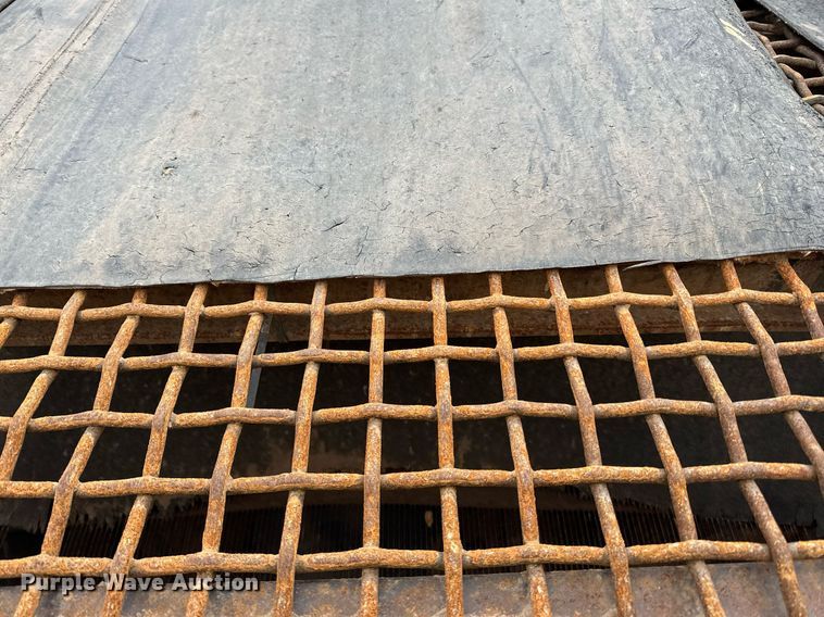 image for item DO3214 2000 Powerscreen Commander 510 screening plant