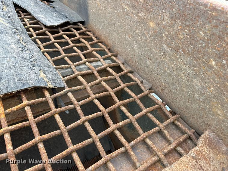 image for item DO3214 2000 Powerscreen Commander 510 screening plant