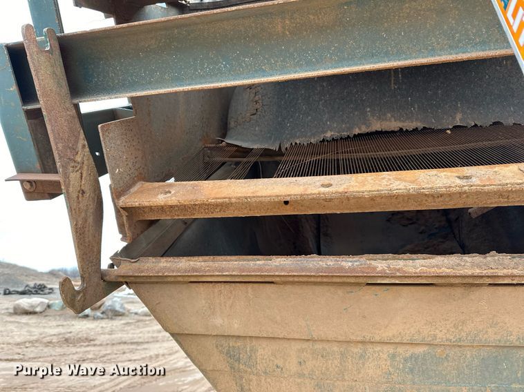 image for item DO3214 2000 Powerscreen Commander 510 screening plant