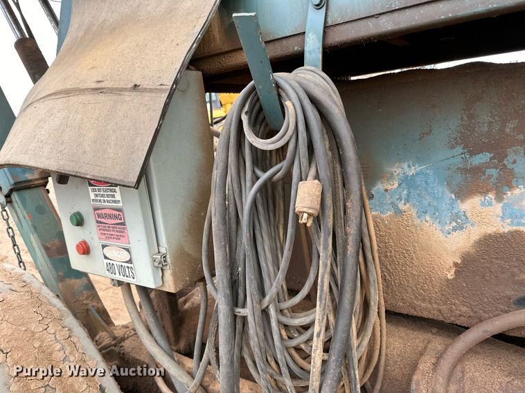 image for item DO3214 2000 Powerscreen Commander 510 screening plant