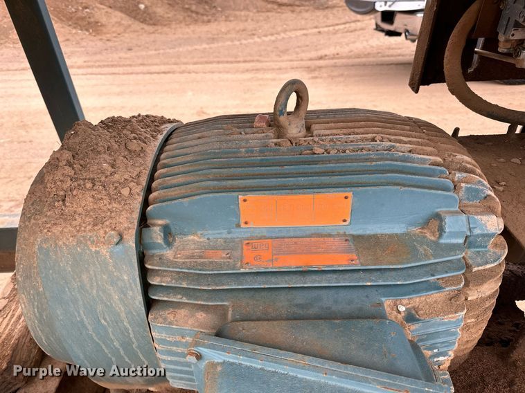 image for item DO3214 2000 Powerscreen Commander 510 screening plant