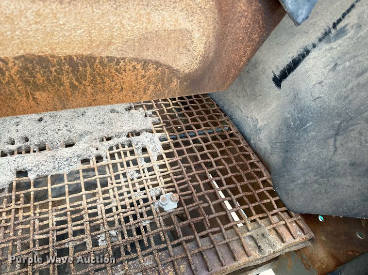 image for item DO3216 1990 Powerscreen  Commander 408 screening plant