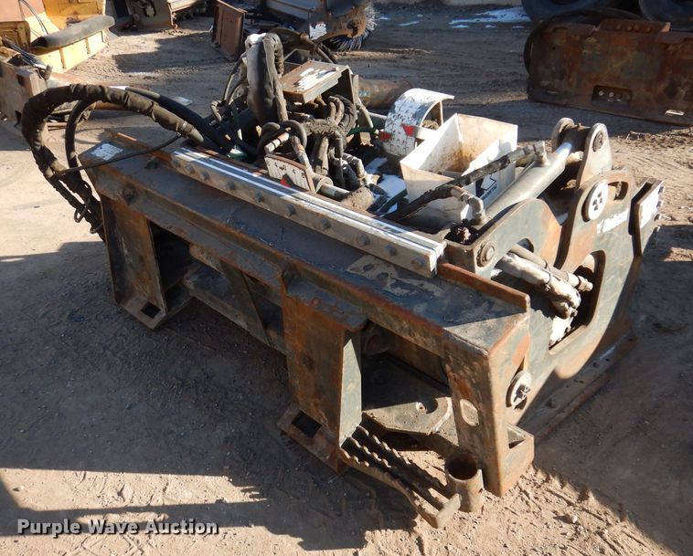 image for item DO3217 2011 Bobcat 40 Hyd Planer skid steer cold planer