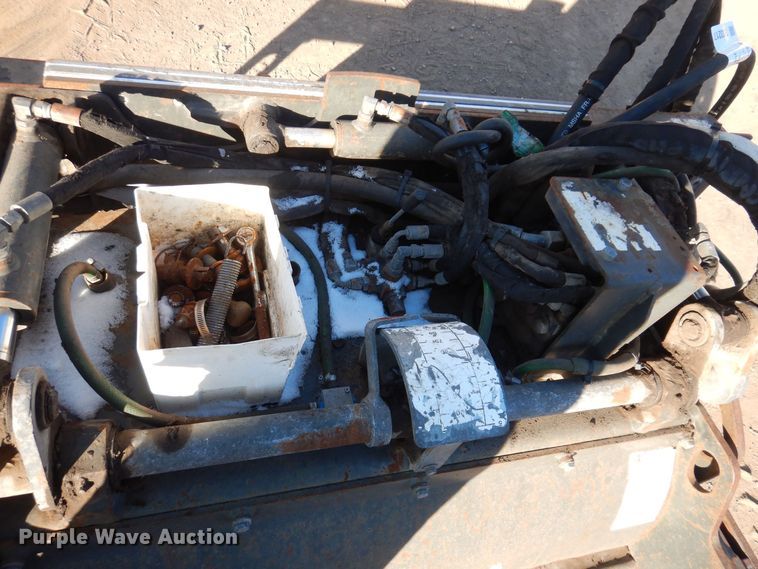 image for item DO3217 2011 Bobcat 40 Hyd Planer skid steer cold planer