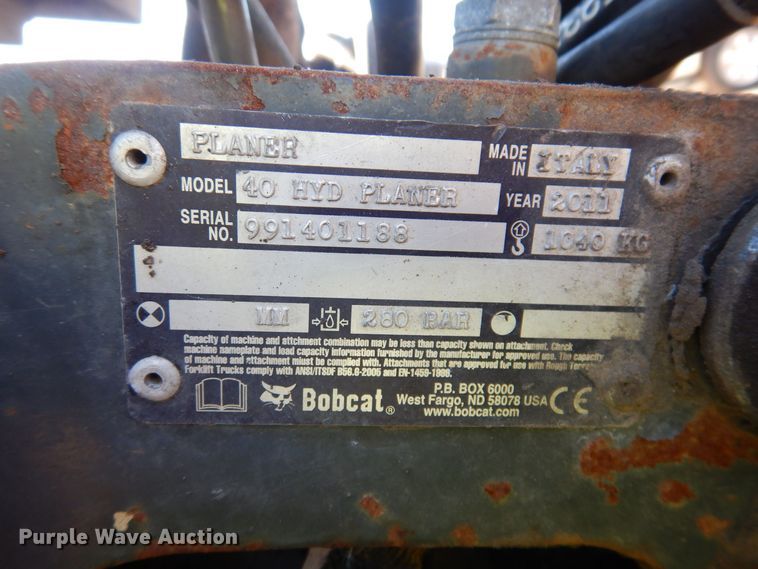 image for item DO3217 2011 Bobcat 40 Hyd Planer skid steer cold planer