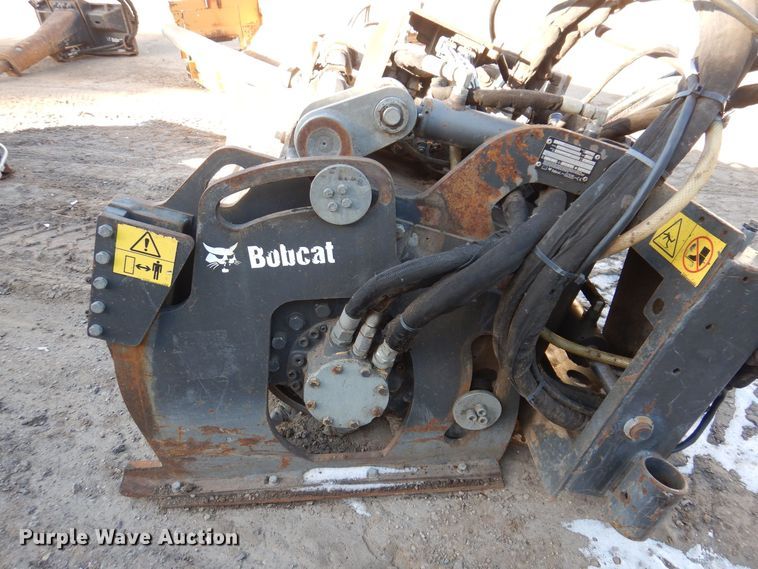 image for item DO3218 2015 Bobcat 40PSL skid steer cold planer