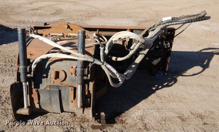 image for item DO3219 2010 Bobcat 24 Hyd Planer skid steer cold planer