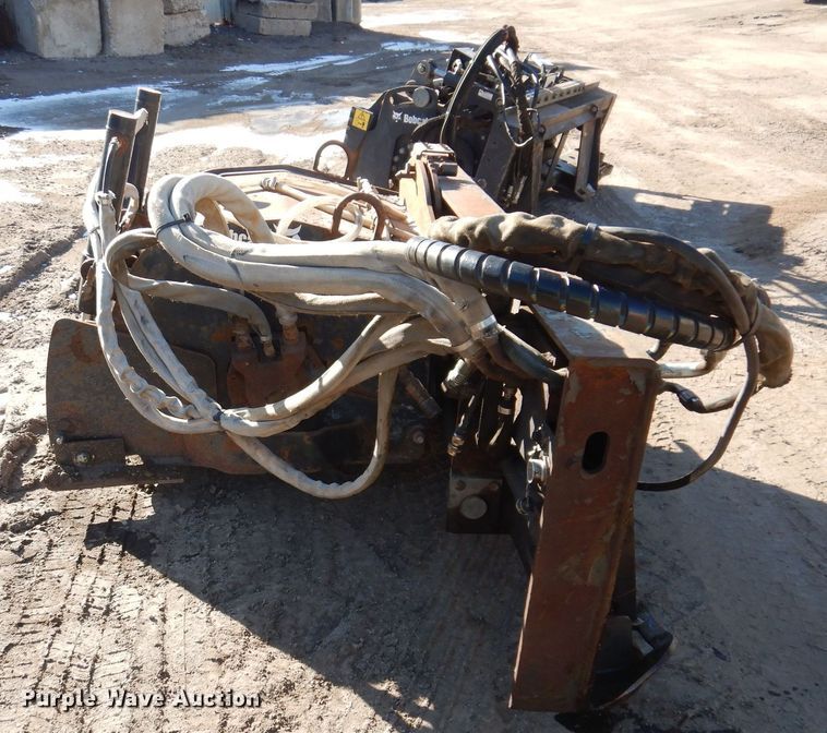 image for item DO3219 2010 Bobcat 24 Hyd Planer skid steer cold planer