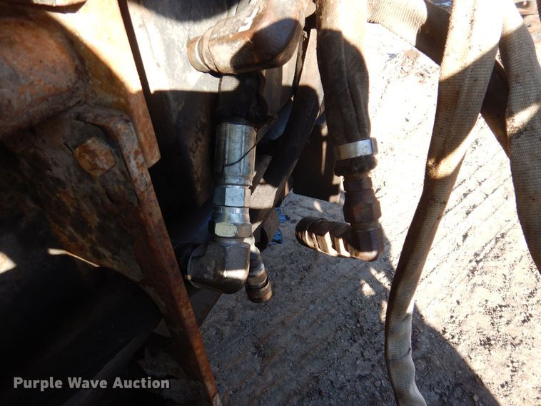 image for item DO3219 2010 Bobcat 24 Hyd Planer skid steer cold planer