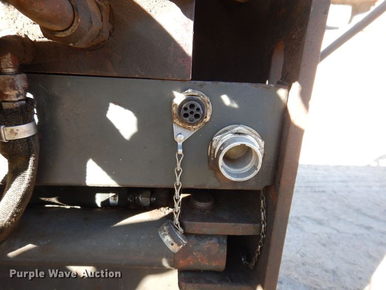 image for item DO3219 2010 Bobcat 24 Hyd Planer skid steer cold planer