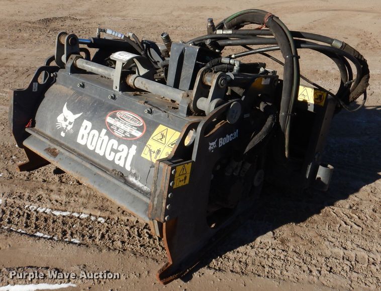 image for item DO3220 2021 Bobcat  40 PSL skid steer cold planer