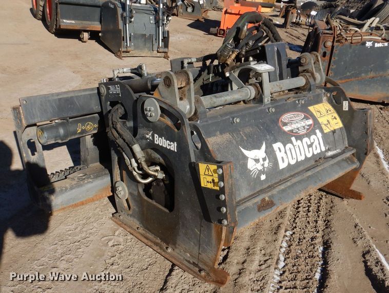 image for item DO3220 2021 Bobcat  40 PSL skid steer cold planer