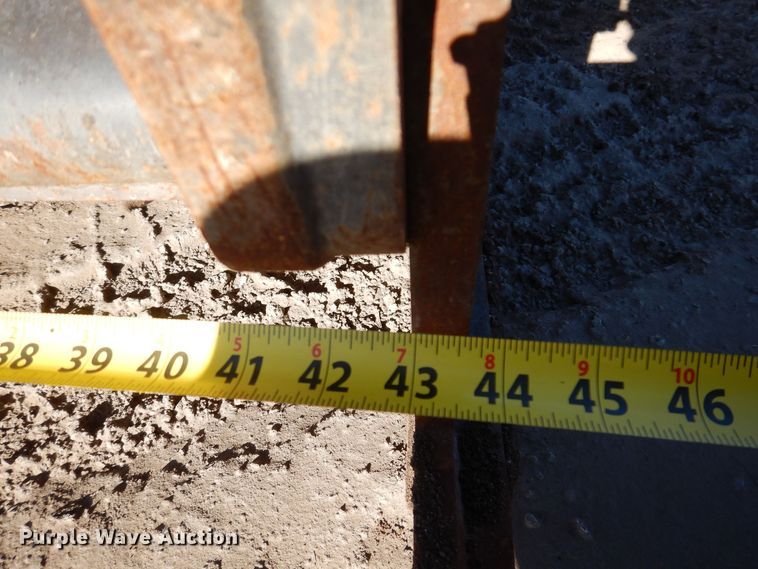 image for item DO3220 2021 Bobcat  40 PSL skid steer cold planer