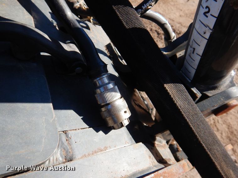 image for item DO3221 2021 Bobcat 24PLA skid steer cold planer