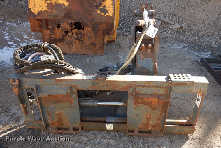 image for item DO3222 2002 Alitec  PS9 skid steer rock saw