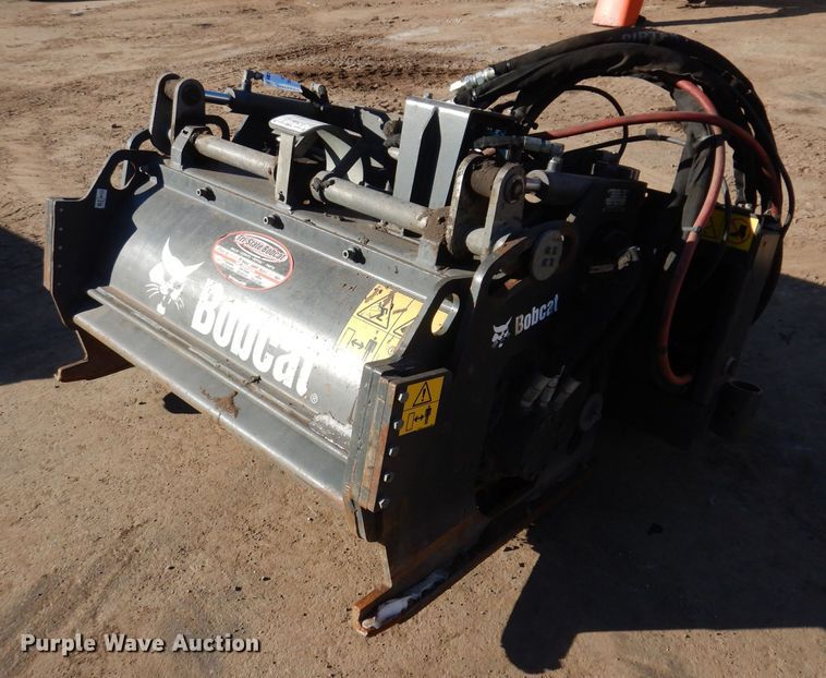 image for item DO3223 2018 Bobcat 40 PSL skid steer cold planer