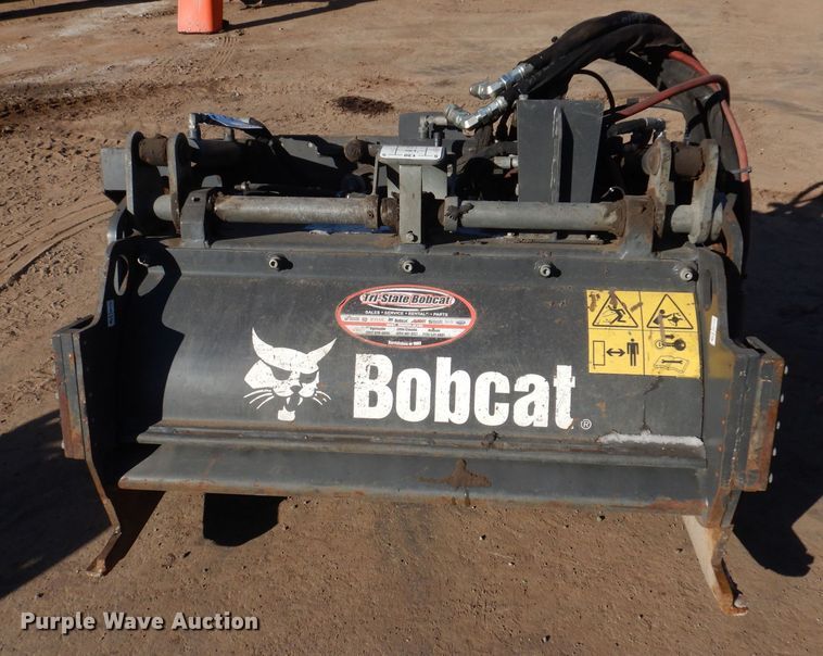 image for item DO3223 2018 Bobcat 40 PSL skid steer cold planer