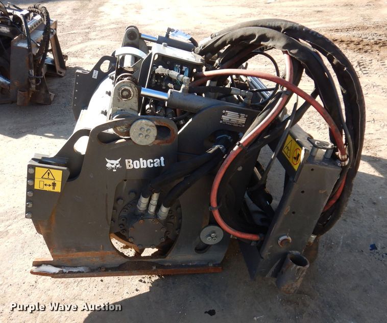 image for item DO3223 2018 Bobcat 40 PSL skid steer cold planer