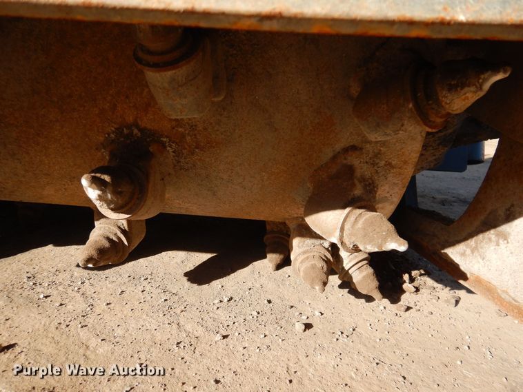 image for item DO3223 2018 Bobcat 40 PSL skid steer cold planer