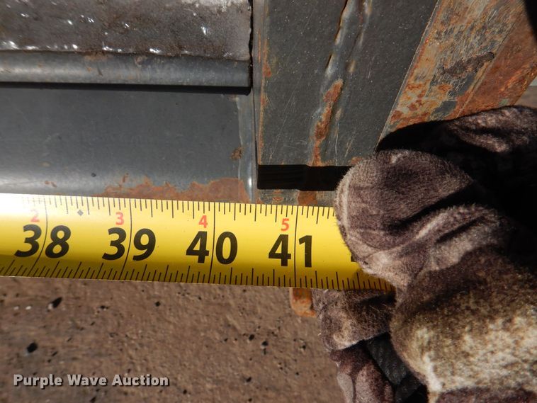 image for item DO3223 2018 Bobcat 40 PSL skid steer cold planer