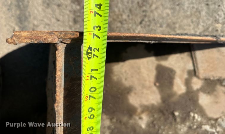 image for item DO3226 2008 Gehl 5640 skid steer loader