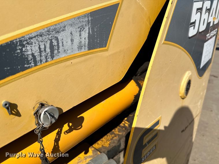 image for item DO3227 2007 Gehl 5640  skid steer loader