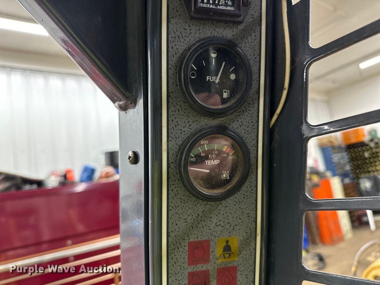 image for item DO3227 2007 Gehl 5640  skid steer loader