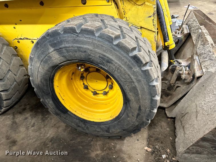 image for item DO3227 2007 Gehl 5640  skid steer loader