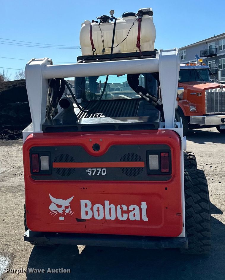 image for item DO3228 2022 Bobcat S770 skid steer loader