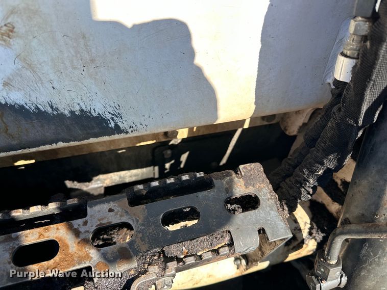 image for item DO3228 2022 Bobcat S770 skid steer loader