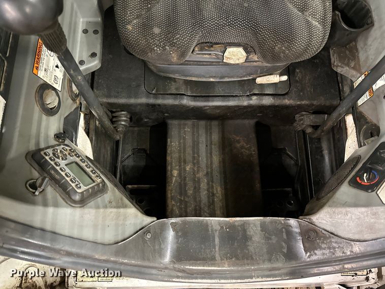 image for item DO3228 2022 Bobcat S770 skid steer loader