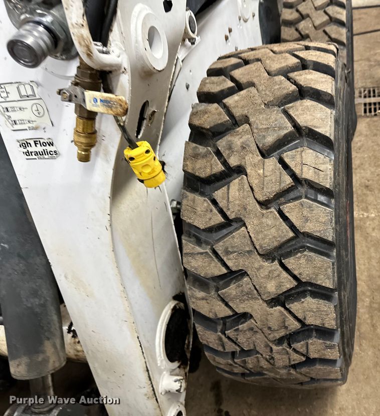 image for item DO3228 2022 Bobcat S770 skid steer loader