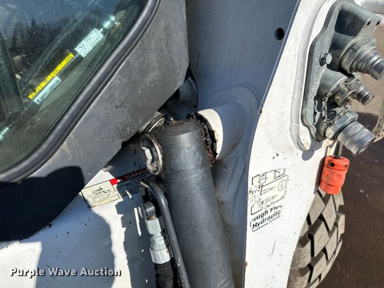 image for item DO3229 2022 Bobcat  S770 skid steer loader