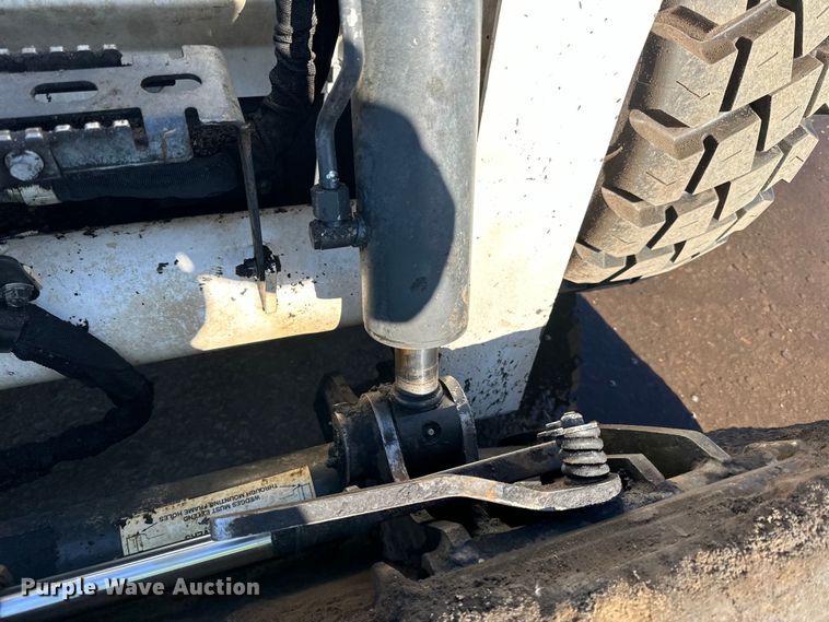 image for item DO3229 2022 Bobcat  S770 skid steer loader