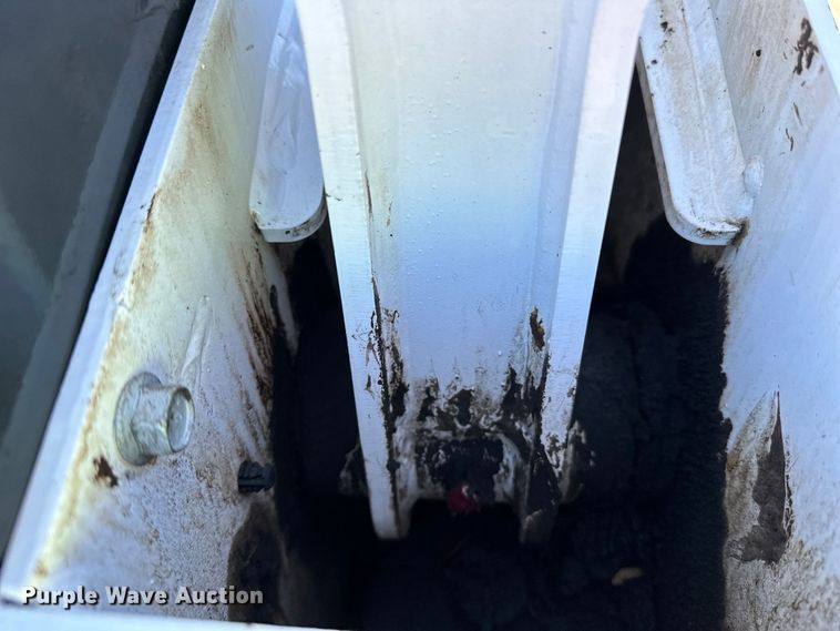 image for item DO3229 2022 Bobcat  S770 skid steer loader