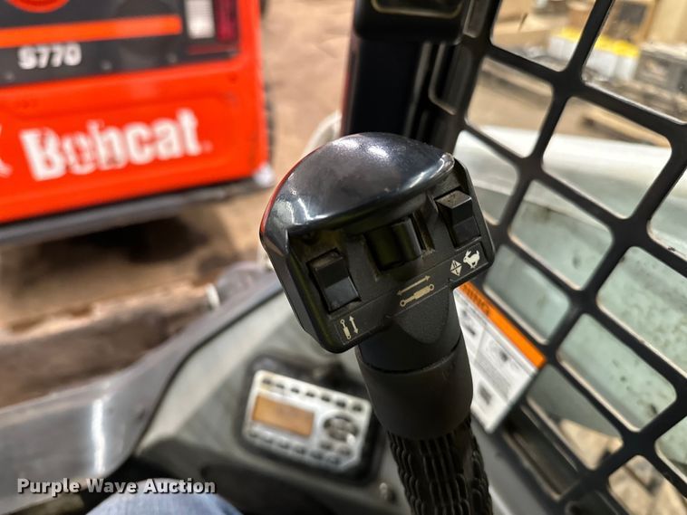 image for item DO3229 2022 Bobcat  S770 skid steer loader