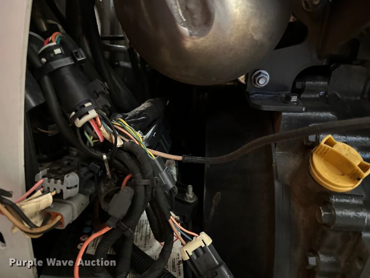 image for item DO3229 2022 Bobcat  S770 skid steer loader