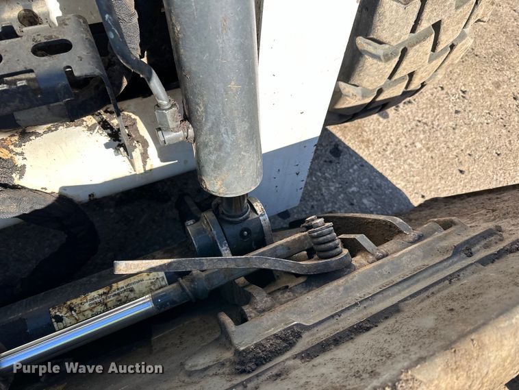 image for item DO3230 2022 Bobcat S770 skid steer loader