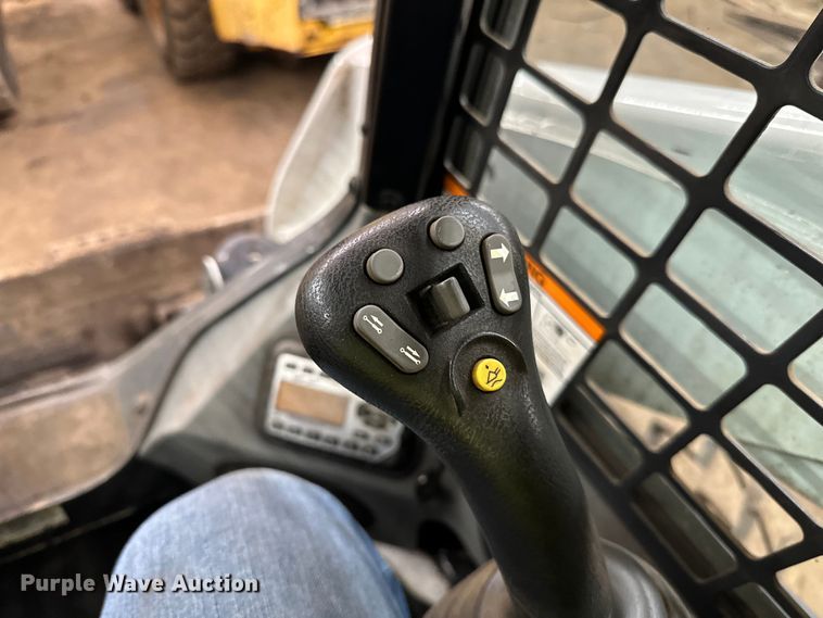 image for item DO3230 2022 Bobcat S770 skid steer loader