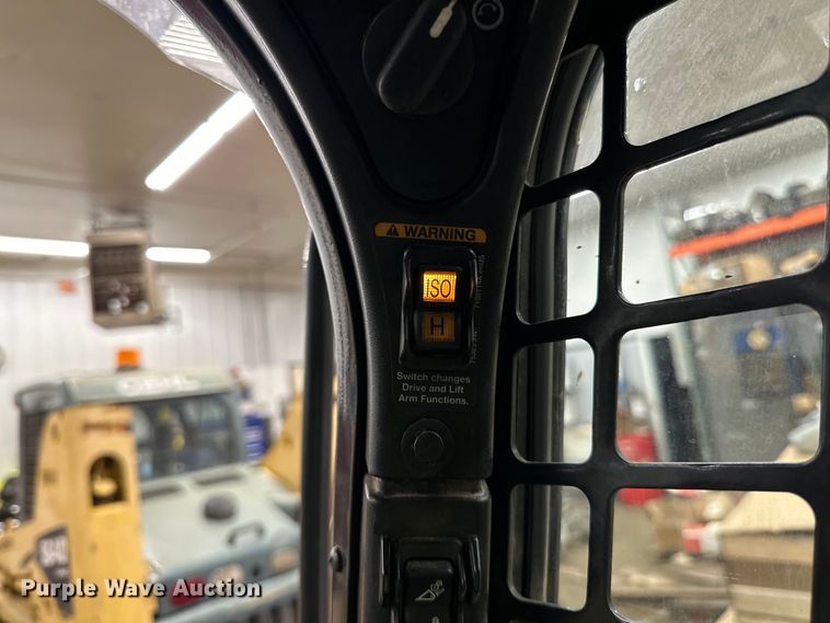 image for item DO3230 2022 Bobcat S770 skid steer loader