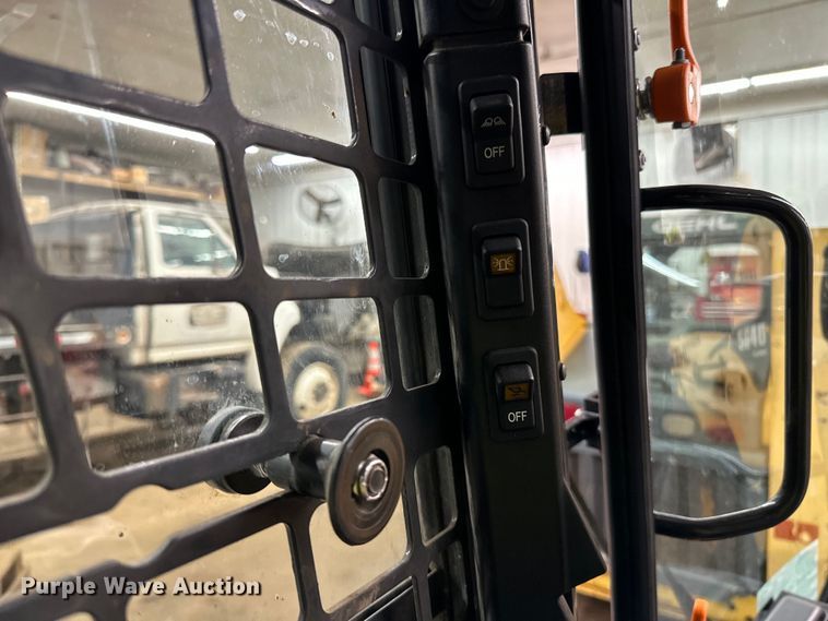 image for item DO3230 2022 Bobcat S770 skid steer loader