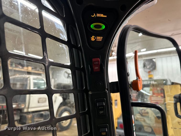 image for item DO3230 2022 Bobcat S770 skid steer loader