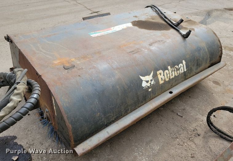 image for item DO3238 2012 Bobcat 72 Sweeper skid steer sweeper