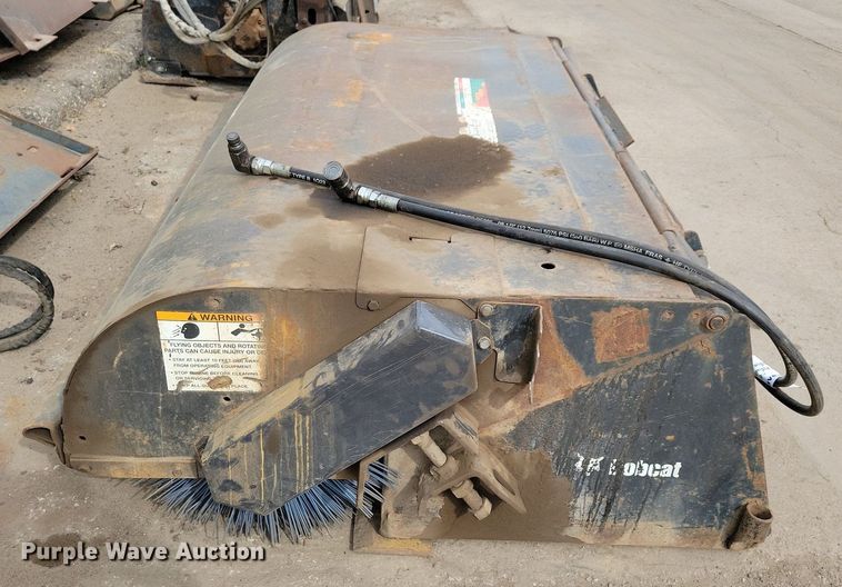 image for item DO3238 2012 Bobcat 72 Sweeper skid steer sweeper