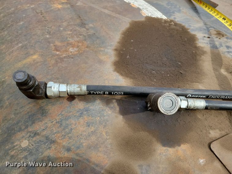 image for item DO3238 2012 Bobcat 72 Sweeper skid steer sweeper