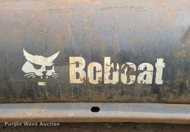 image for item DO3238 2012 Bobcat 72 Sweeper skid steer sweeper