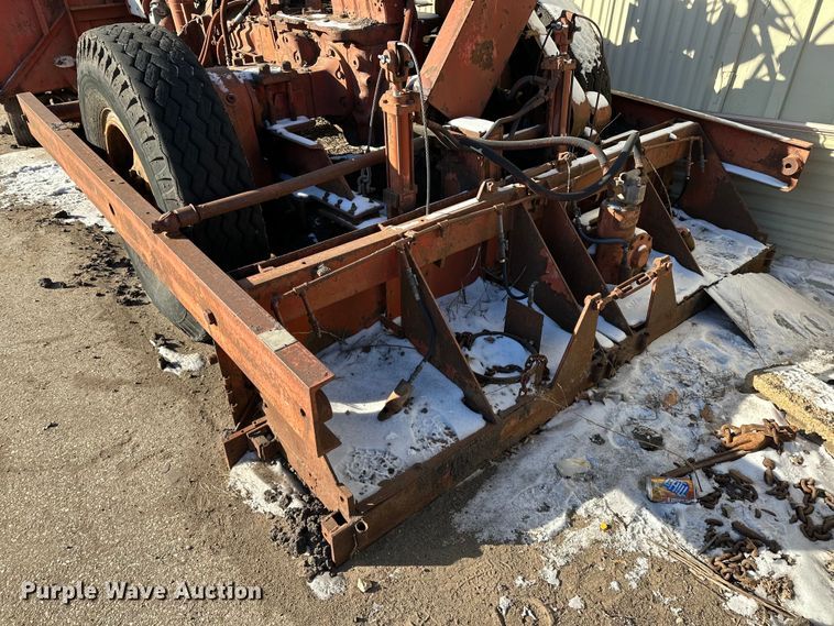 image for item DO3241 Paver